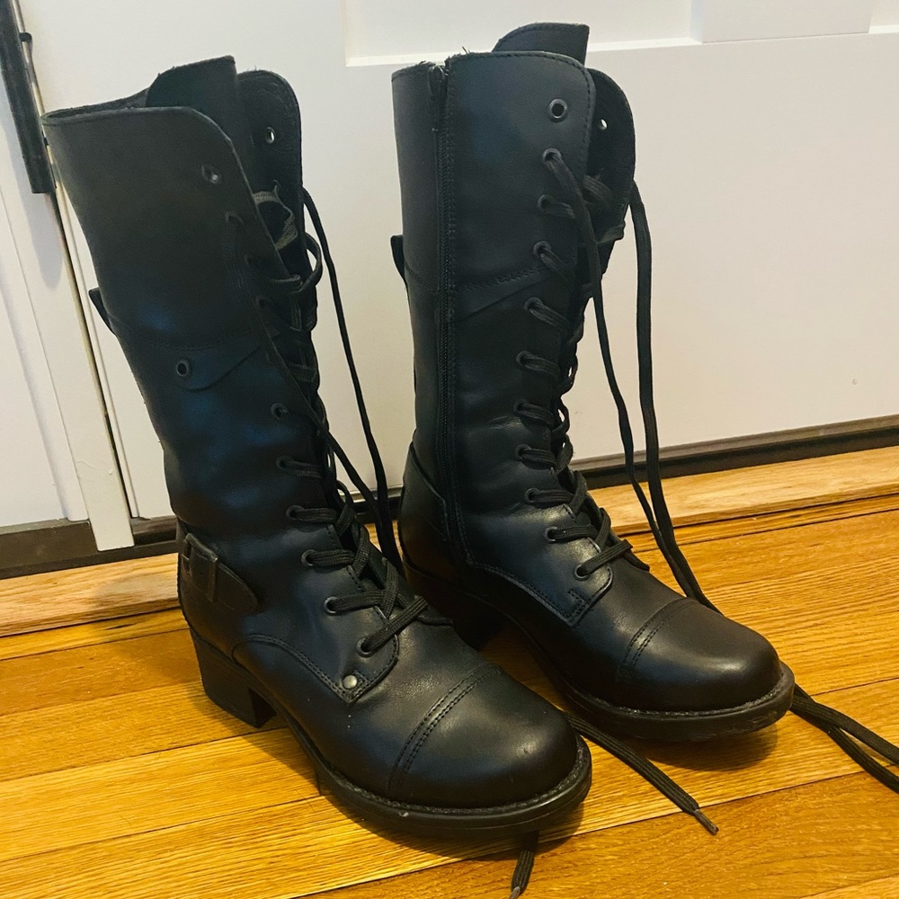 Taos Crave Black Leather Lace Up Boots